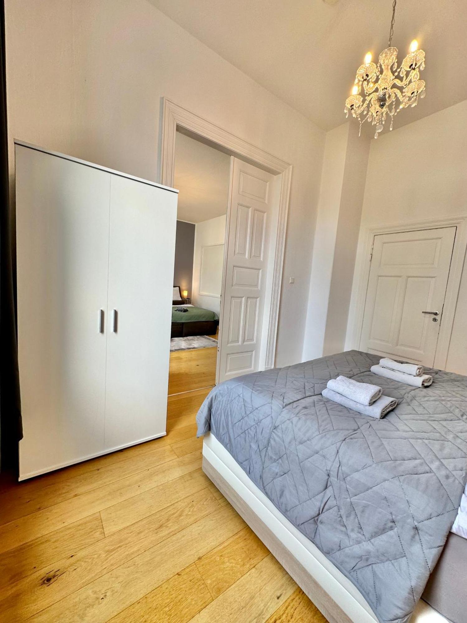 Geraeumiges City-Apartment Mit 2 Badezimmer Und Parkplaetzen D46-Og Oldenburg Eksteriør billede