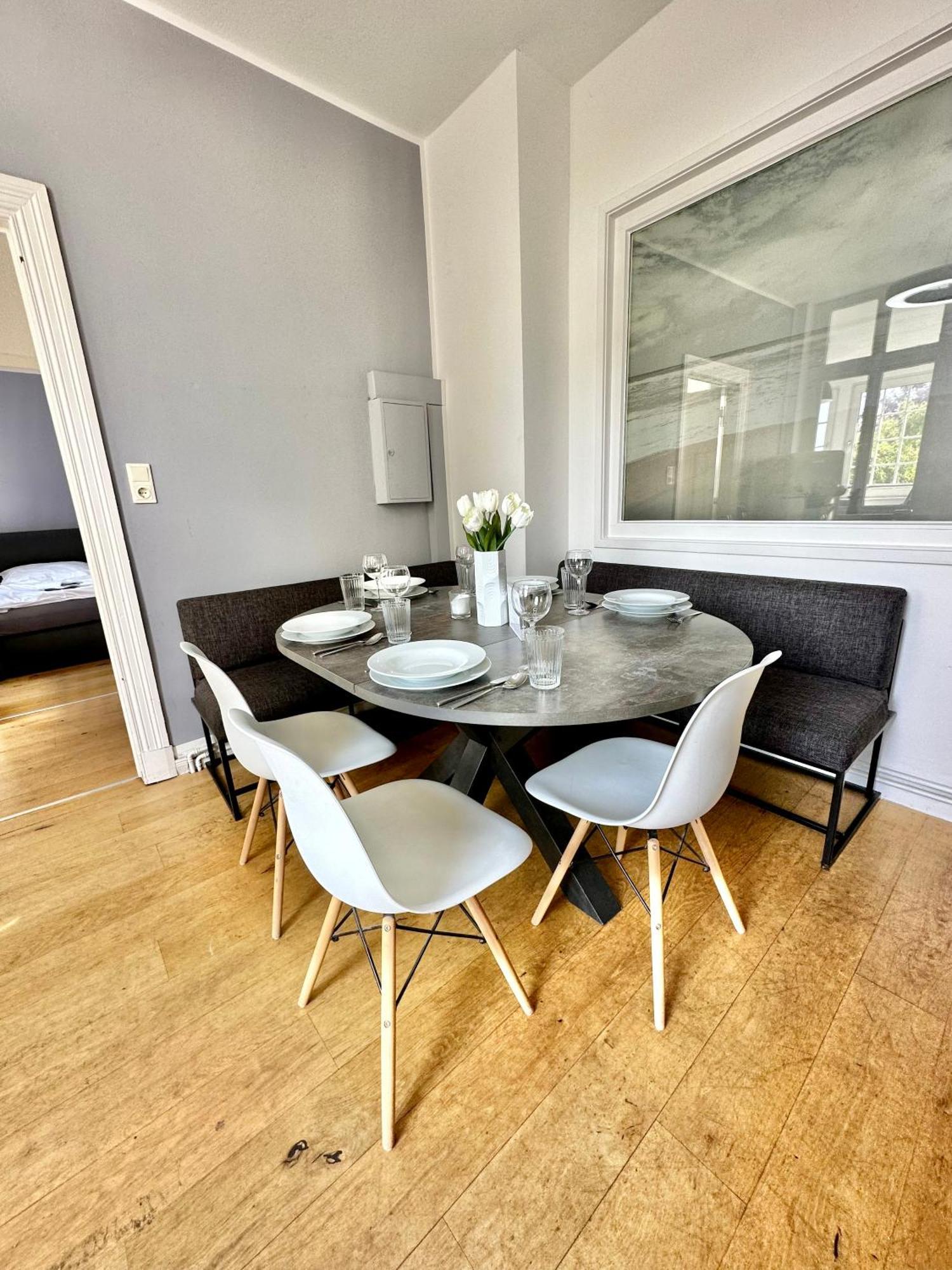 Geraeumiges City-Apartment Mit 2 Badezimmer Und Parkplaetzen D46-Og Oldenburg Eksteriør billede