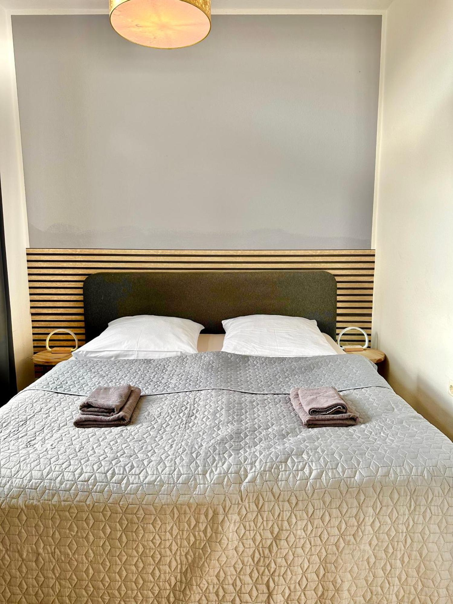 Geraeumiges City-Apartment Mit 2 Badezimmer Und Parkplaetzen D46-Og Oldenburg Eksteriør billede